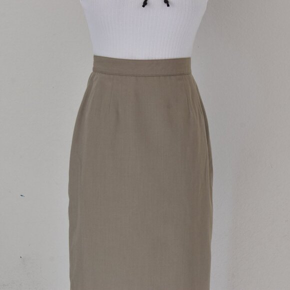 Vintage 90s Poly/Rayon Pale Olive Skirt size 8 | 26 waist - Picture 5 of 8